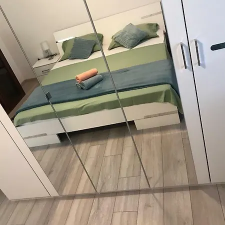 Kambi Apartman Kastela
