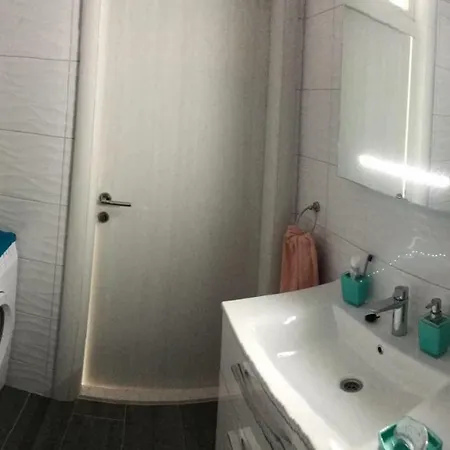 Kambi Apartment *